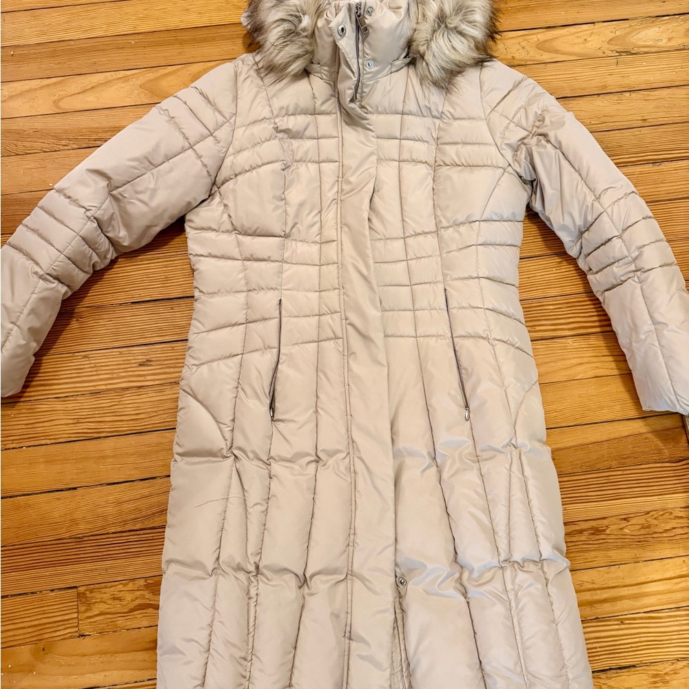 Calvin Klein Light Beige Puffer Coat with Faux Fur - Picture 2 of 7